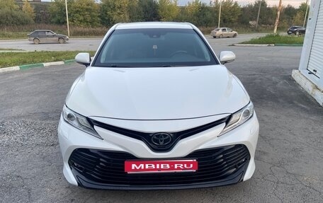 Toyota Camry, 2019 год, 2 590 000 рублей, 4 фотография