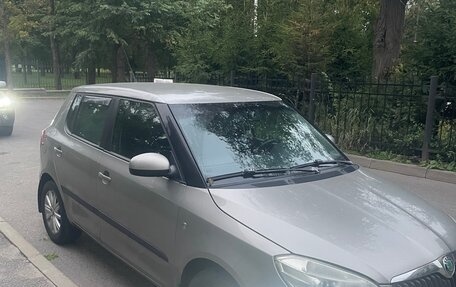 Skoda Fabia II, 2011 год, 450 000 рублей, 3 фотография