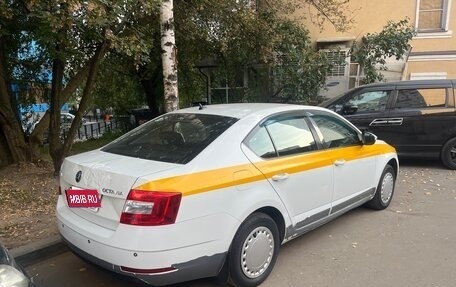 Skoda Octavia, 2018 год, 749 000 рублей, 3 фотография