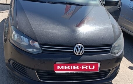 Volkswagen Polo VI (EU Market), 2013 год, 850 000 рублей, 1 фотография