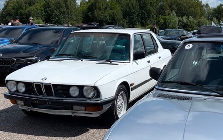 BMW 5 серия, 1984 год, 300 000 рублей, 2 фотография