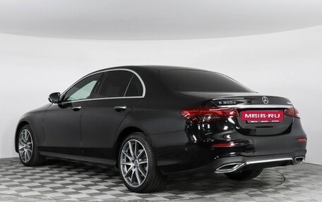 Mercedes-Benz E-Класс, 2021 год, 6 970 000 рублей, 7 фотография