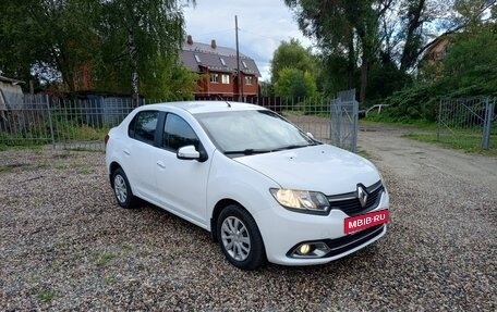 Renault Logan II, 2017 год, 455 000 рублей, 1 фотография