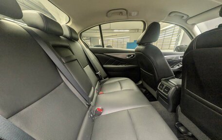 Infiniti Q50 I рестайлинг, 2017 год, 2 187 000 рублей, 13 фотография