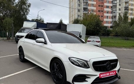 Mercedes-Benz E-Класс, 2016 год, 3 450 000 рублей, 5 фотография