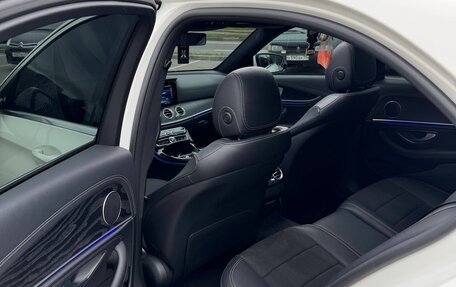Mercedes-Benz E-Класс, 2016 год, 3 450 000 рублей, 16 фотография