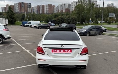 Mercedes-Benz E-Класс, 2016 год, 3 450 000 рублей, 7 фотография