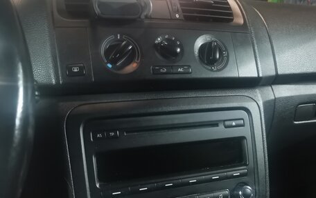 Skoda Fabia II, 2014 год, 700 000 рублей, 17 фотография