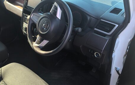 Toyota Roomy I, 2017 год, 1 099 000 рублей, 3 фотография
