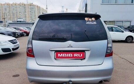 Mitsubishi Grandis, 2004 год, 375 000 рублей, 3 фотография