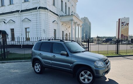 Chevrolet Niva I рестайлинг, 2016 год, 699 000 рублей, 6 фотография