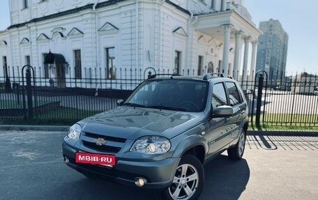 Chevrolet Niva I рестайлинг, 2016 год, 699 000 рублей, 3 фотография