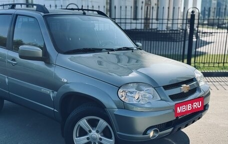 Chevrolet Niva I рестайлинг, 2016 год, 699 000 рублей, 7 фотография