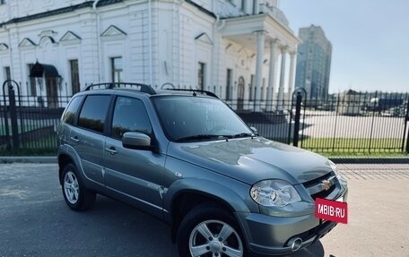 Chevrolet Niva I рестайлинг, 2016 год, 699 000 рублей, 4 фотография