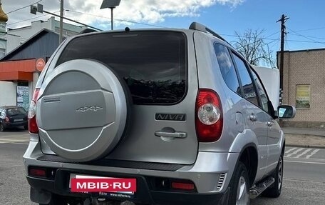 Chevrolet Niva I рестайлинг, 2011 год, 620 000 рублей, 6 фотография