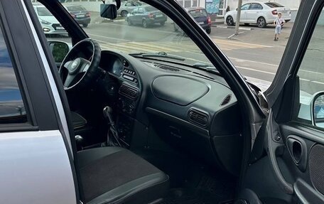 Chevrolet Niva I рестайлинг, 2011 год, 620 000 рублей, 14 фотография