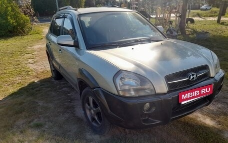 Hyundai Tucson III, 2005 год, 750 000 рублей, 2 фотография