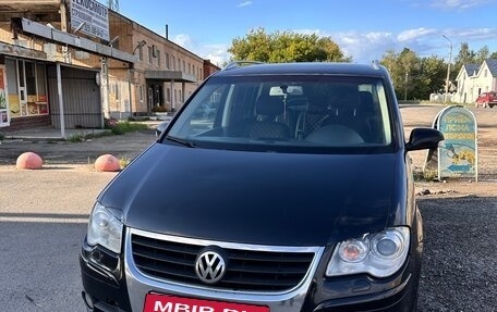 Volkswagen Touran III, 2008 год, 455 000 рублей, 1 фотография