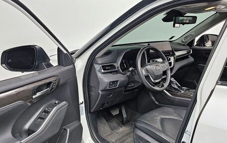 Toyota Highlander, 2023 год, 4 637 447 рублей, 10 фотография