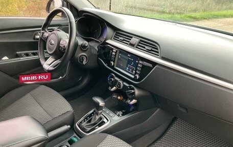 KIA Rio IV, 2020 год, 1 640 000 рублей, 9 фотография