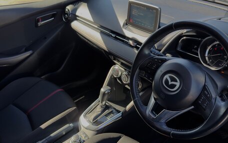 Mazda Demio IV, 2015 год, 1 030 000 рублей, 4 фотография