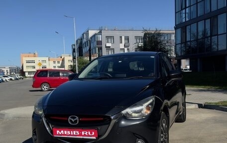 Mazda Demio IV, 2015 год, 1 030 000 рублей, 1 фотография