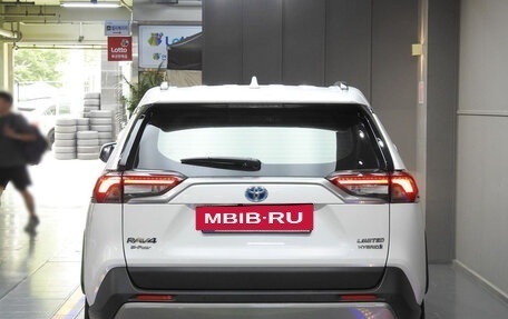 Toyota RAV4, 2023 год, 3 673 730 рублей, 4 фотография