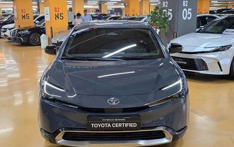 Toyota Prius IV XW50, 2023 год, 3 261 572 рублей, 3 фотография