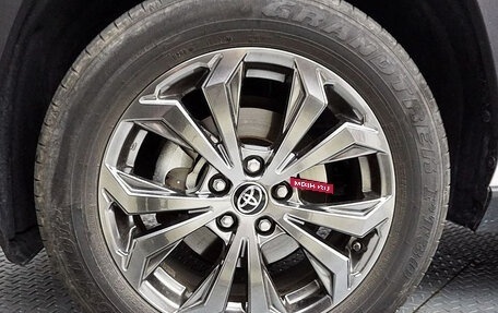 Toyota RAV4, 2023 год, 3 345 320 рублей, 20 фотография