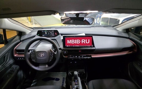 Toyota Prius IV XW50, 2023 год, 3 261 572 рублей, 8 фотография