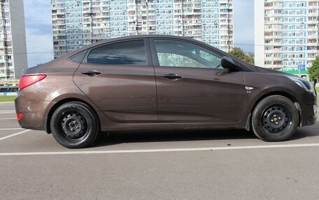 Hyundai Solaris II рестайлинг, 2015 год, 1 480 000 рублей, 3 фотография