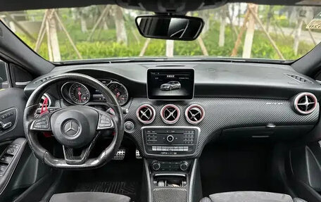 Mercedes-Benz A-Класс, 2016 год, 1 788 000 рублей, 4 фотография