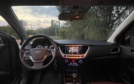 Hyundai Solaris II рестайлинг, 2018 год, 1 360 000 рублей, 15 фотография