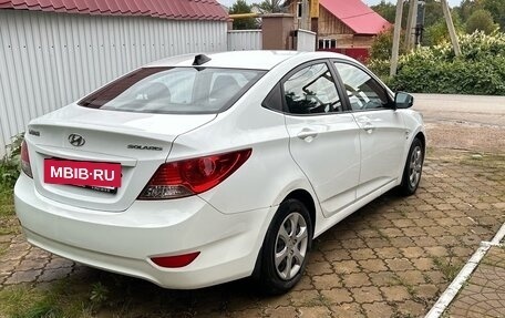 Hyundai Solaris II рестайлинг, 2013 год, 830 000 рублей, 3 фотография