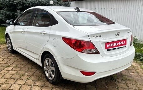 Hyundai Solaris II рестайлинг, 2013 год, 830 000 рублей, 5 фотография
