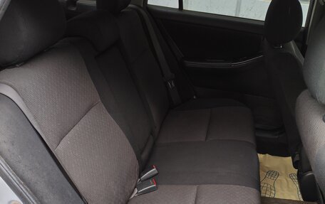 Toyota Corolla, 2004 год, 567 000 рублей, 10 фотография