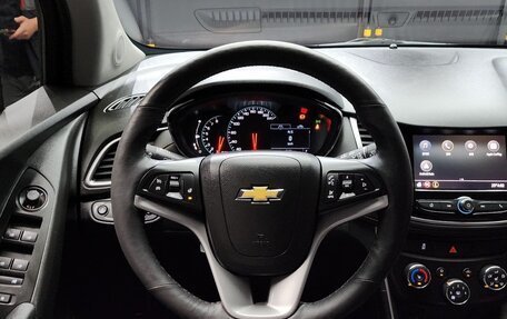 Chevrolet Trax, 2022 год, 1 365 000 рублей, 7 фотография