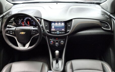 Chevrolet Trax, 2022 год, 1 365 000 рублей, 8 фотография