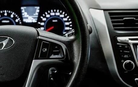 Hyundai Solaris II рестайлинг, 2013 год, 700 000 рублей, 16 фотография