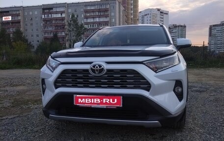 Toyota RAV4, 2020 год, 3 900 000 рублей, 1 фотография