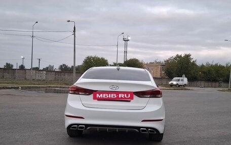Hyundai Elantra VI рестайлинг, 2018 год, 1 150 000 рублей, 6 фотография