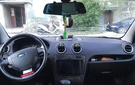 Ford Fusion I, 2006 год, 610 000 рублей, 7 фотография