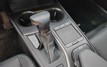 Lexus UX I, 2020 год, 2 290 200 рублей, 13 фотография