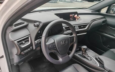 Lexus UX I, 2020 год, 2 290 200 рублей, 7 фотография