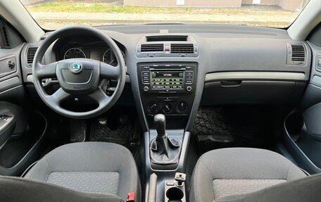 Skoda Octavia, 2010 год, 680 000 рублей, 10 фотография