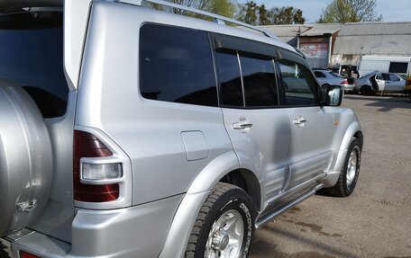 Mitsubishi Pajero III рестайлинг, 2000 год, 1 100 000 рублей, 3 фотография