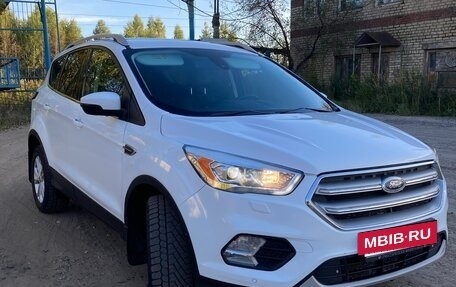 Ford Kuga III, 2017 год, 1 700 000 рублей, 2 фотография