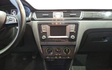Skoda Rapid I, 2015 год, 850 000 рублей, 13 фотография