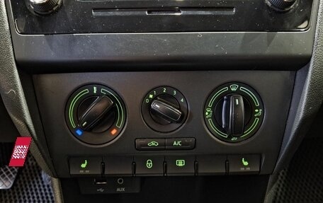Skoda Rapid I, 2015 год, 850 000 рублей, 15 фотография