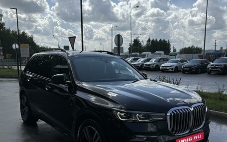 BMW X7, 2021 год, 6 000 000 рублей, 3 фотография